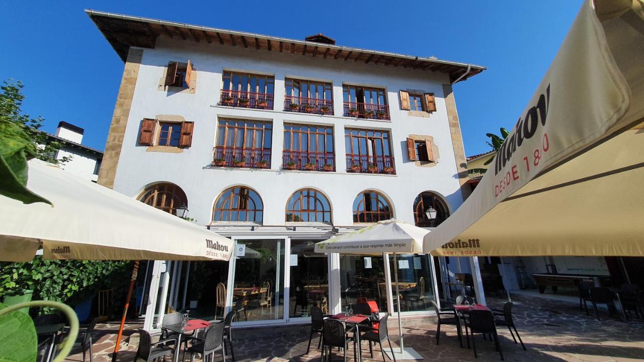 Hostal Ansonea Bera  Buitenkant foto