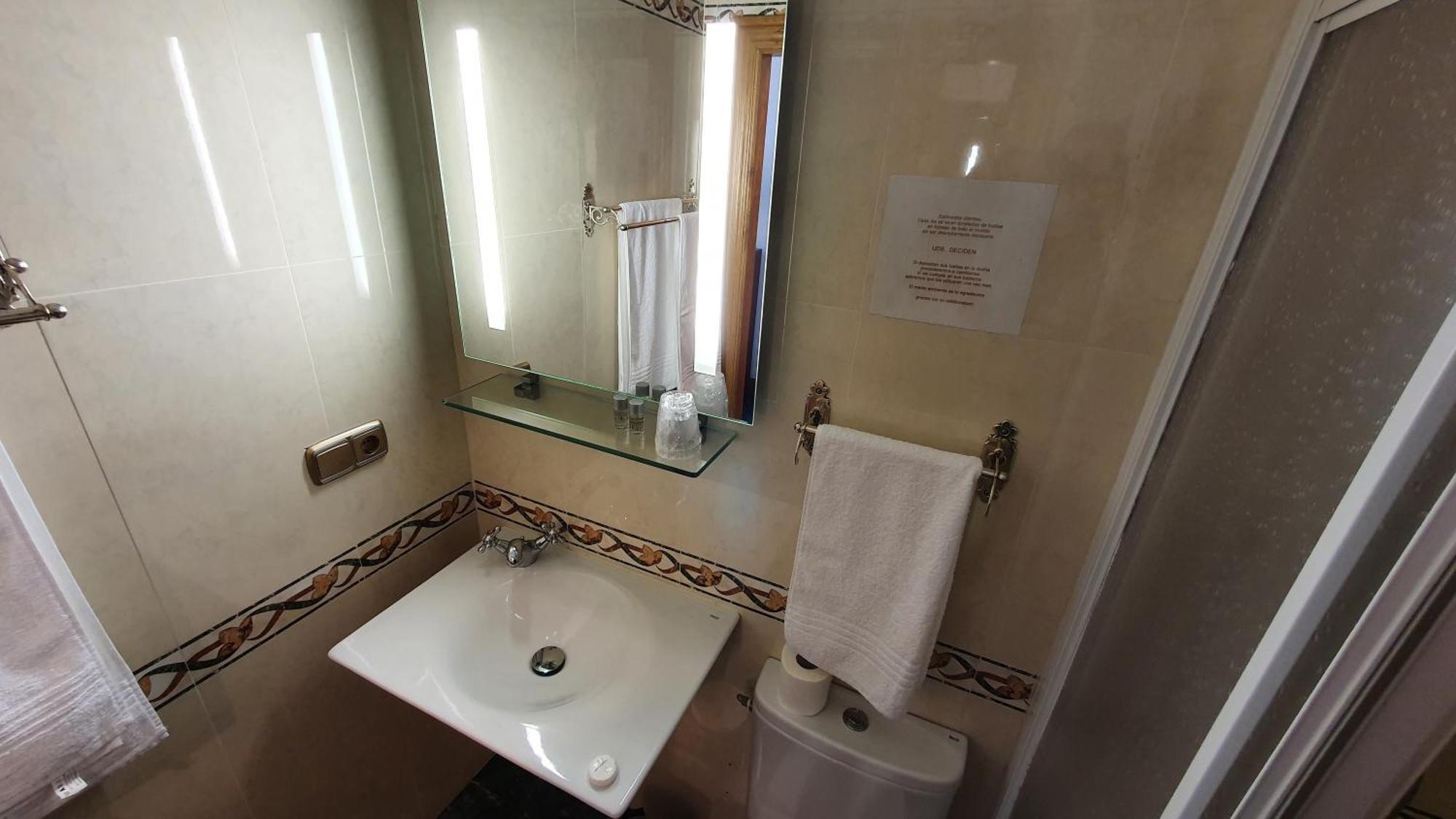 Hostal Ansonea Bera  Kamer foto