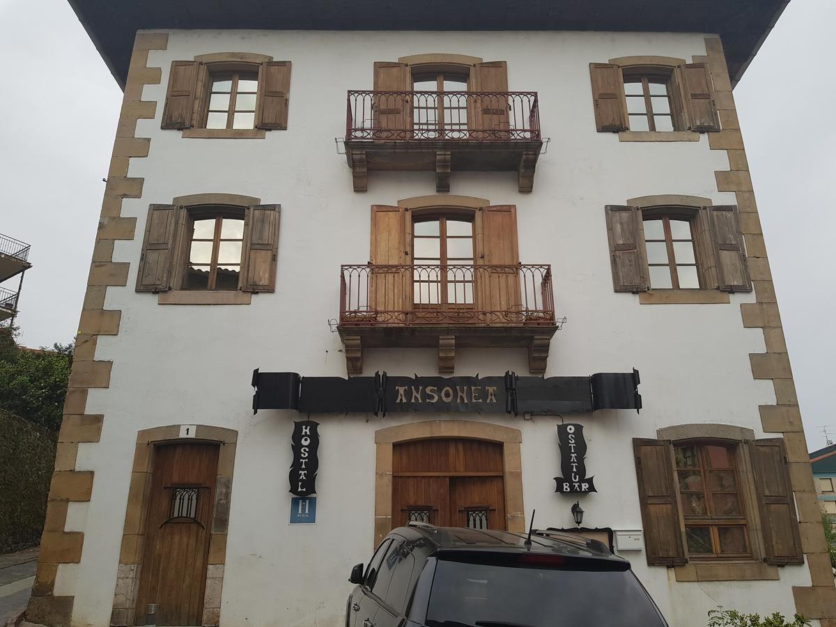 Hostal Ansonea Bera  Buitenkant foto