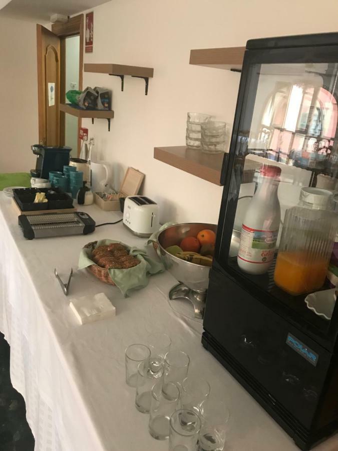 Hostal Ansonea Bera  Buitenkant foto