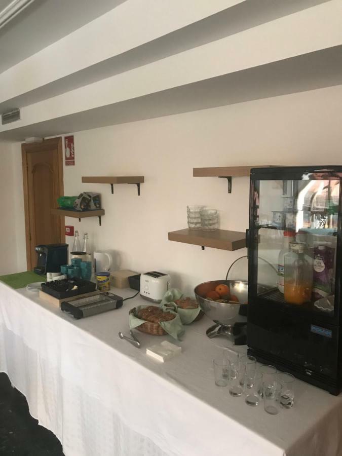 Hostal Ansonea Bera  Buitenkant foto